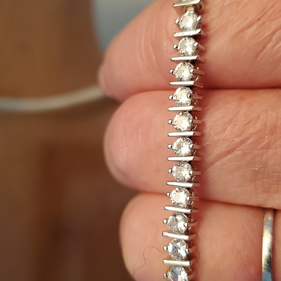 Bracelet cubic zirconia fine silver plated 7 inches - Picture 10 of 12